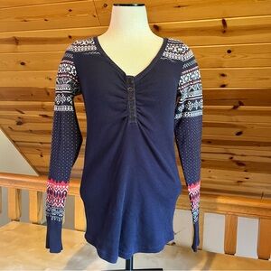 We The Free Women's V-Neck Thermal Knit Winter Pattern Long Sleeve Top Size M